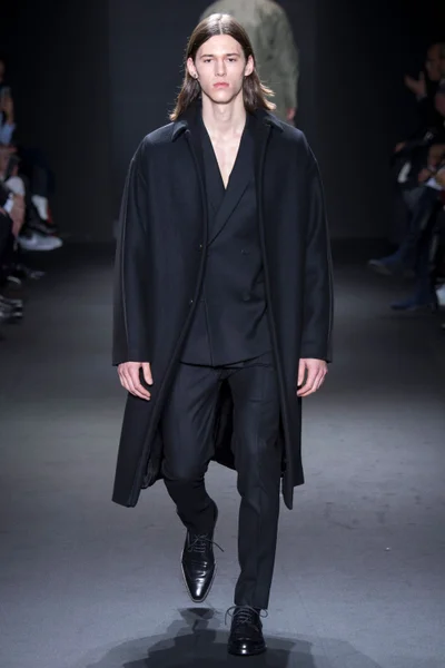 Look 37